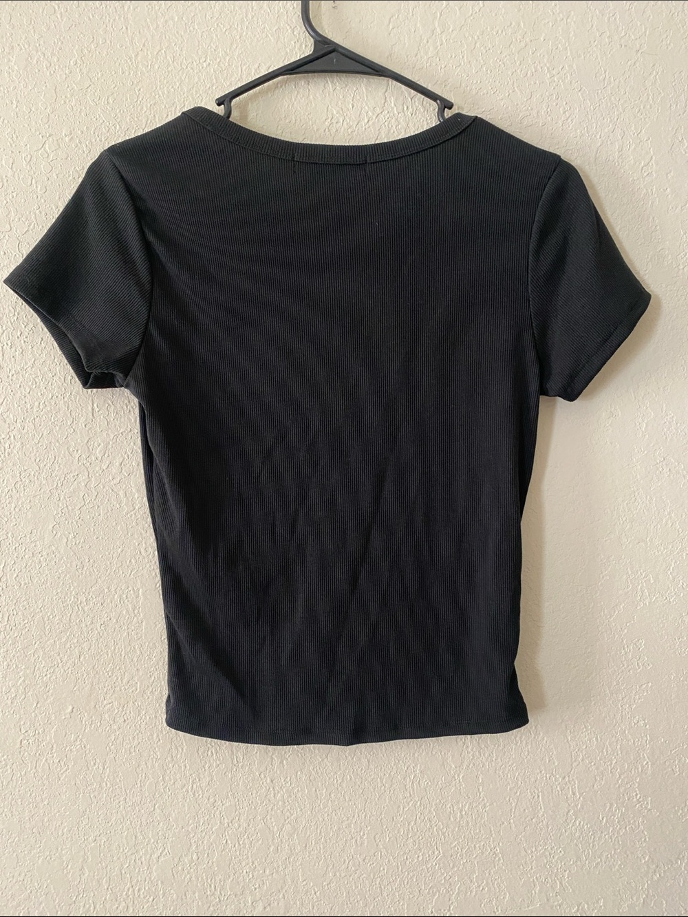 Faded Rose Black Ribbed Snap-Front Short Sleeve Tee - Picture 7 of 10